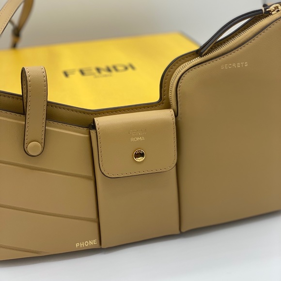 DOING AGIVEAWAY OF THIS BAG IN IG! DESIGNER_SNATCH - Picture 2 of 8